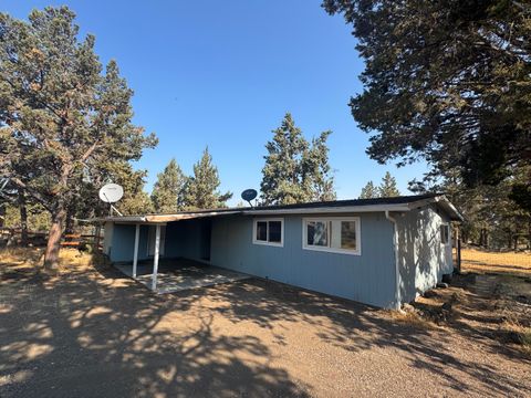 Tiny photo for 963 NW 55th Street, Redmond, OR 97756 (MLS # 220211140)