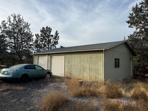 Tiny photo for 963 NW 55th Street, Redmond, OR 97756 (MLS # 220211140)