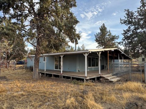 Tiny photo for 963 NW 55th Street, Redmond, OR 97756 (MLS # 220211140)