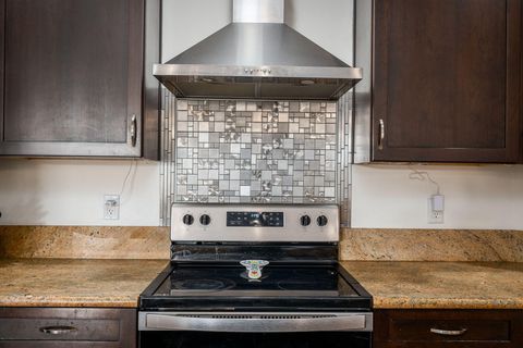 Tiny photo for 8906 SW Shad Road, Terrebonne, OR 97760 (MLS # 220215627)