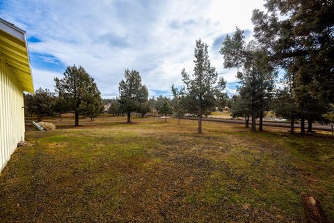 Tiny photo for 8906 SW Shad Road, Terrebonne, OR 97760 (MLS # 220215627)