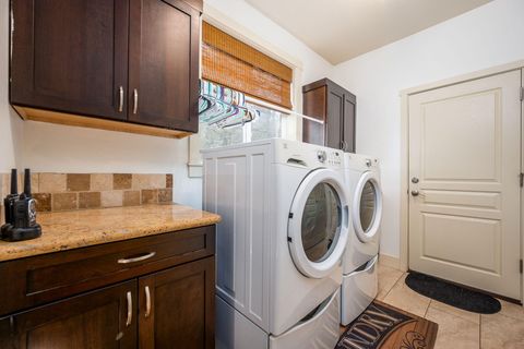 Tiny photo for 8906 SW Shad Road, Terrebonne, OR 97760 (MLS # 220215627)