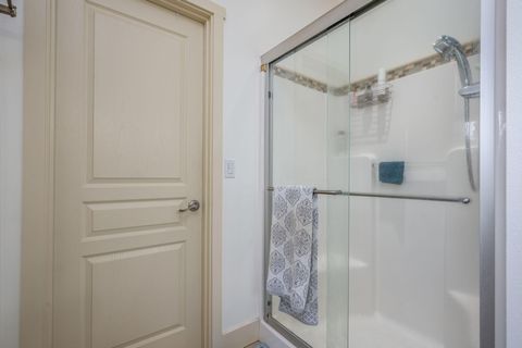 Tiny photo for 8906 SW Shad Road, Terrebonne, OR 97760 (MLS # 220215627)