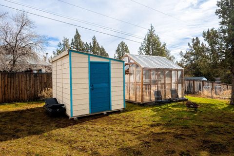Tiny photo for 8906 SW Shad Road, Terrebonne, OR 97760 (MLS # 220215627)