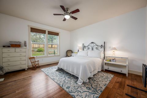 Tiny photo for 8906 SW Shad Road, Terrebonne, OR 97760 (MLS # 220215627)