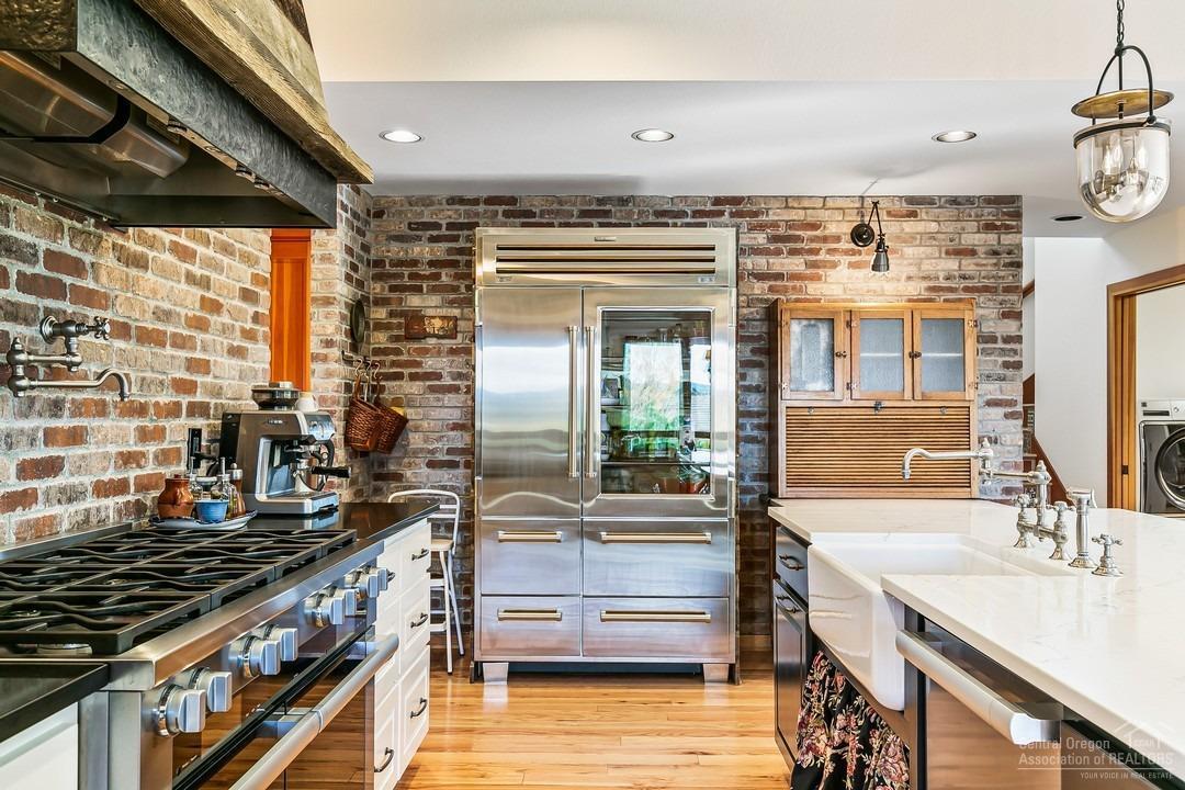 Skyliner Summit - Residential