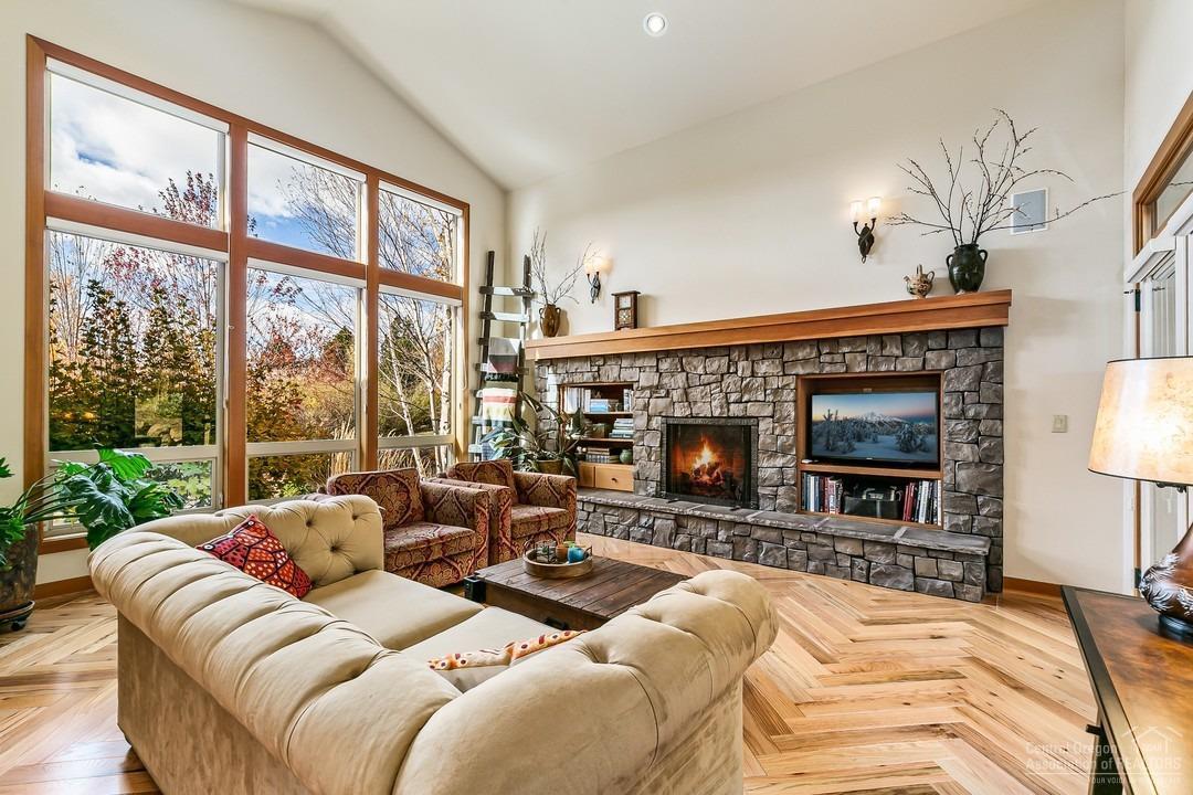 Skyliner Summit - Residential