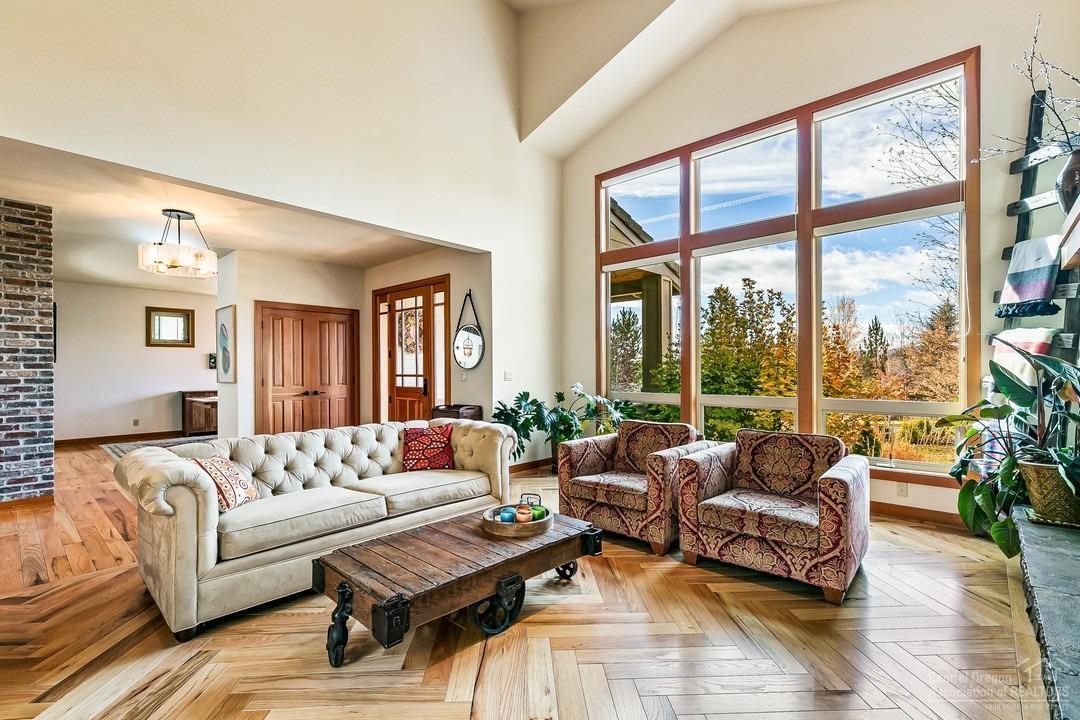 Skyliner Summit - Residential