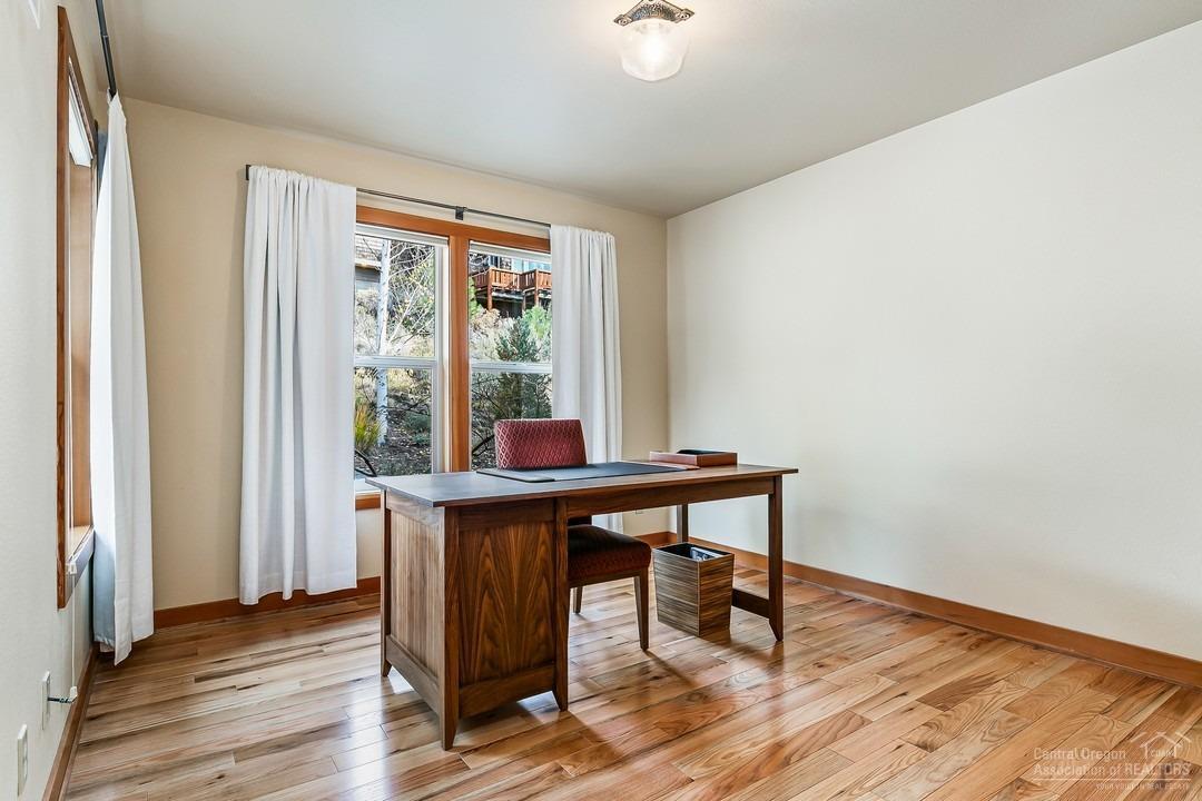 Skyliner Summit - Residential