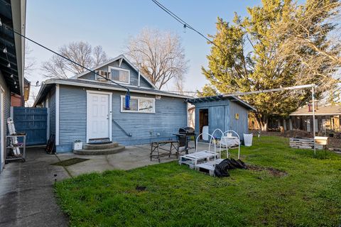 Tiny photo for 2361 Kings Highway, Medford, OR 97501 (MLS # 220214263)