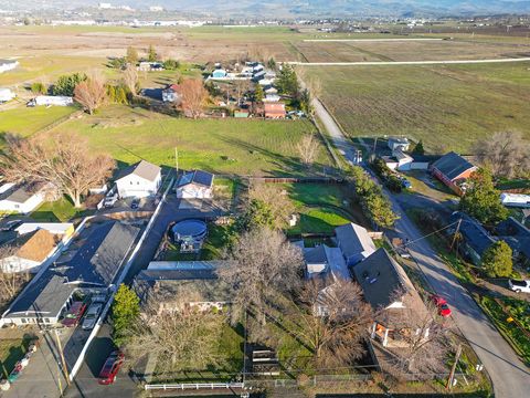 Tiny photo for 2361 Kings Highway, Medford, OR 97501 (MLS # 220214263)