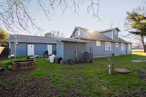Tiny photo for 2361 Kings Highway, Medford, OR 97501 (MLS # 220214263)