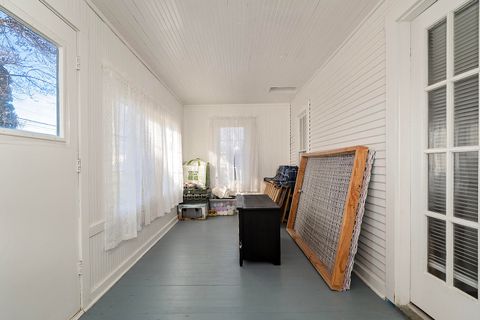 Tiny photo for 2361 Kings Highway, Medford, OR 97501 (MLS # 220214263)