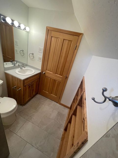 Tiny photo for 2361 Kings Highway, Medford, OR 97501 (MLS # 220214263)