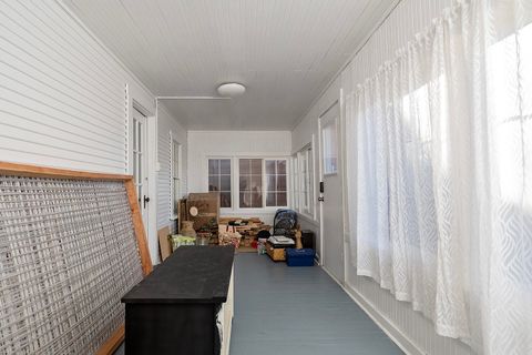 Tiny photo for 2361 Kings Highway, Medford, OR 97501 (MLS # 220214263)