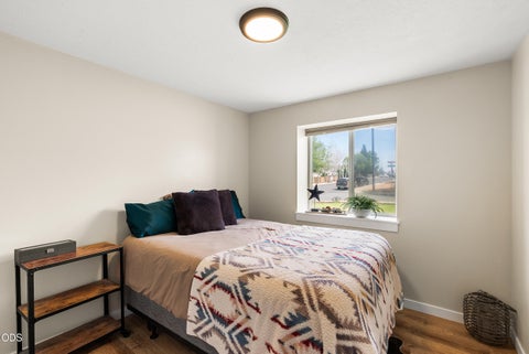 Tiny photo for 833 NW Maple Court, Redmond, OR 97756 (MLS # 220223502)