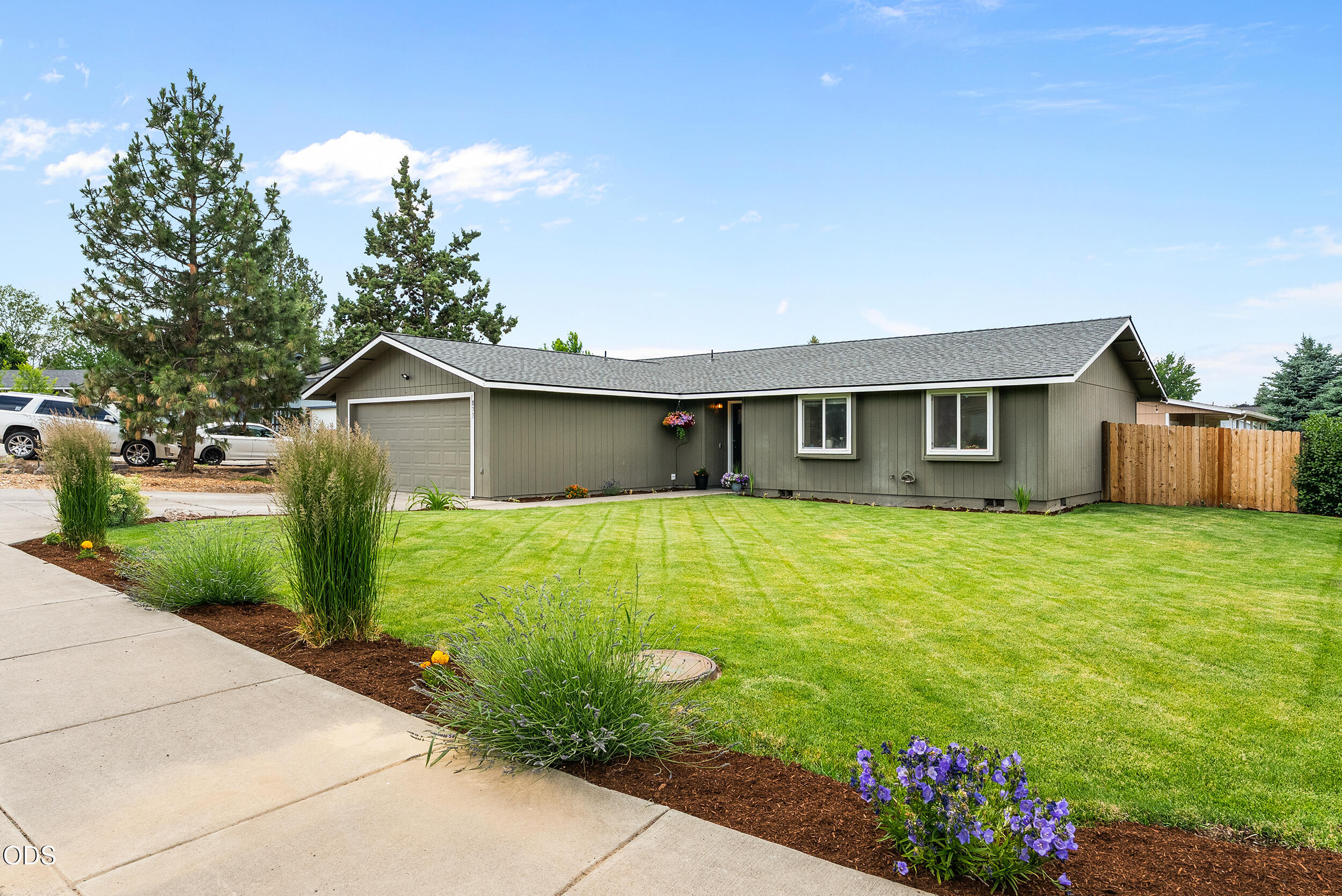 833 NW Maple Court
