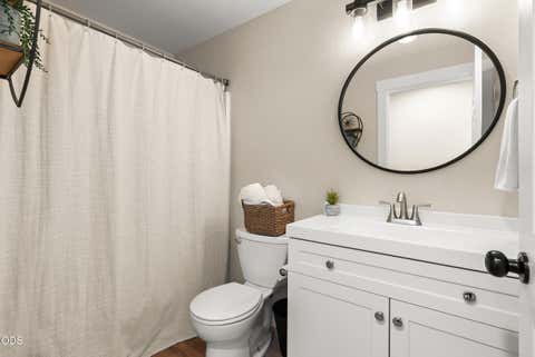 Tiny photo for 833 NW Maple Court, Redmond, OR 97756 (MLS # 220223502)