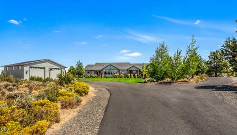 Tiny photo for 60870 Billadeau Road, Bend, OR 97702 (MLS # 220227279)