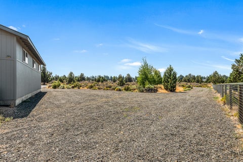 Tiny photo for 60870 Billadeau Road, Bend, OR 97702 (MLS # 220227279)