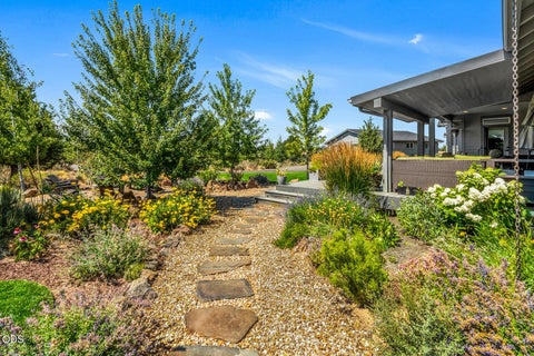 Tiny photo for 60870 Billadeau Road, Bend, OR 97702 (MLS # 220227279)