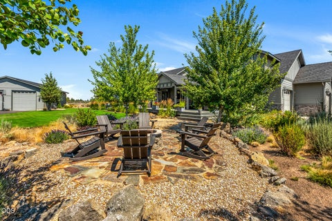 Tiny photo for 60870 Billadeau Road, Bend, OR 97702 (MLS # 220227279)