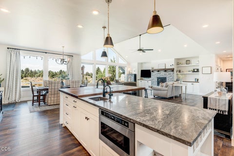 Tiny photo for 60870 Billadeau Road, Bend, OR 97702 (MLS # 220227279)