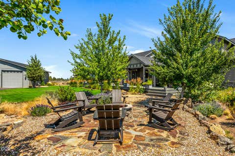 Tiny photo for 60870 Billadeau Road, Bend, OR 97702 (MLS # 220227279)