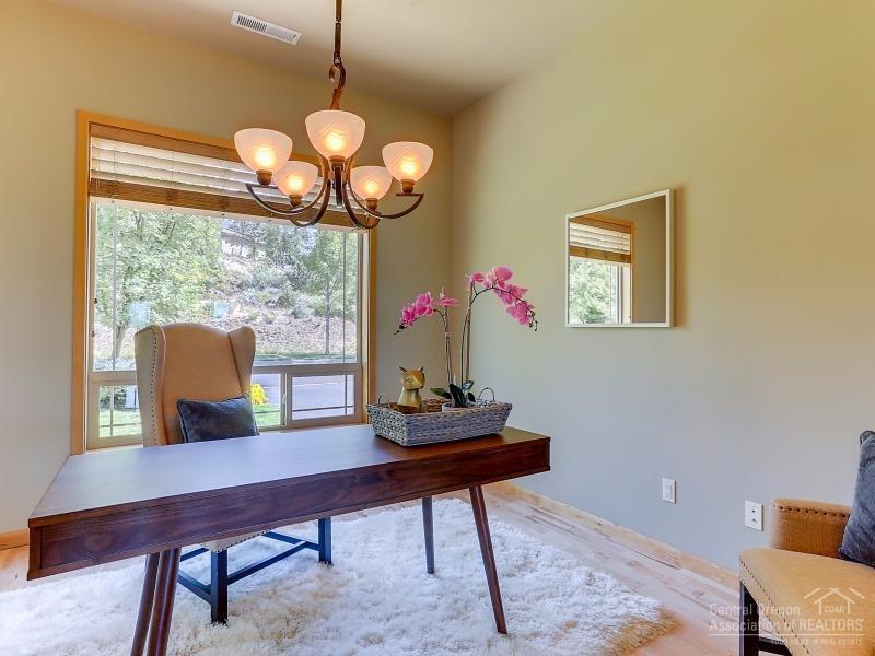 Skyliner Summit - Residential