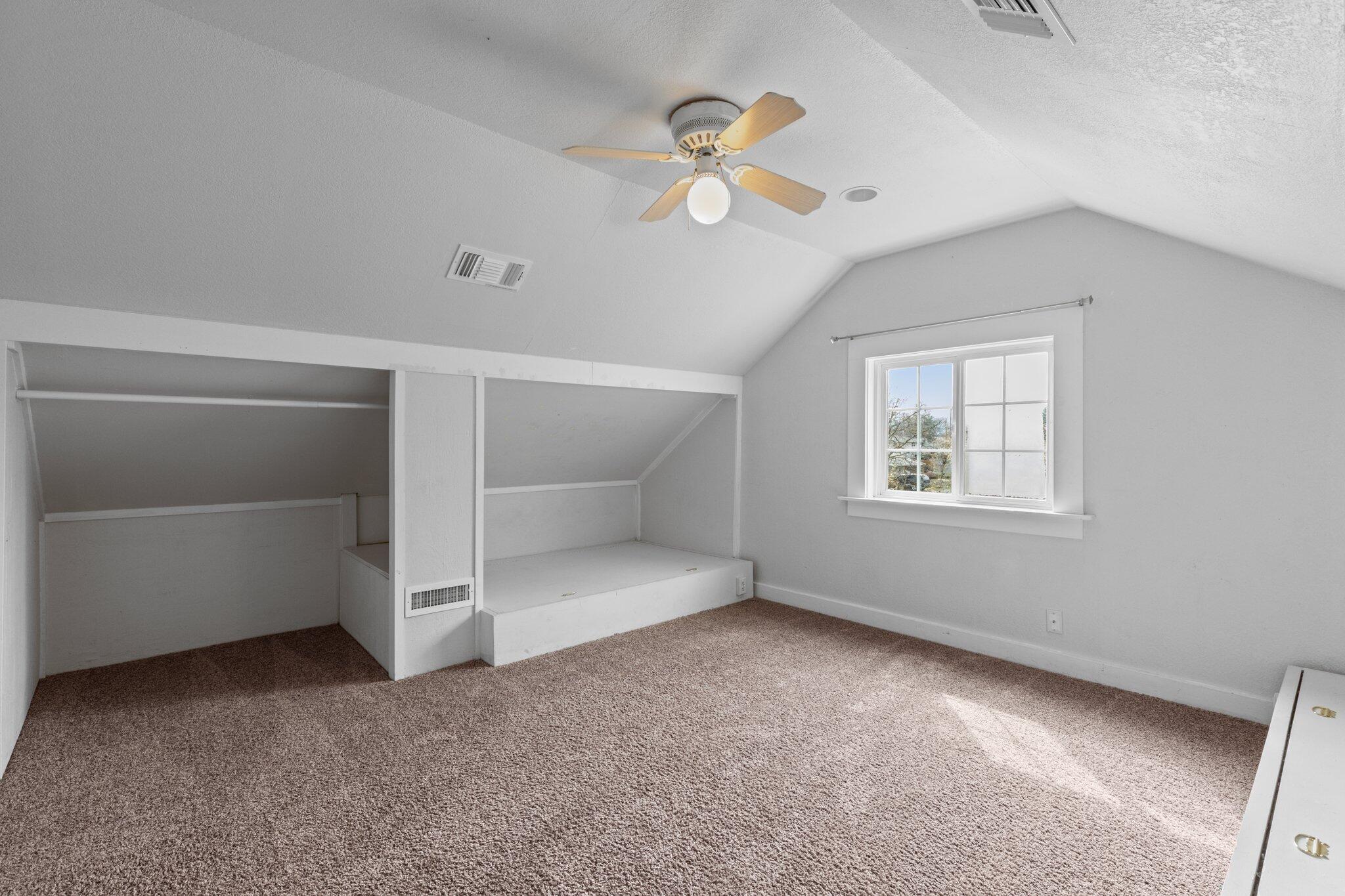 Creston Heights Addition - Residential