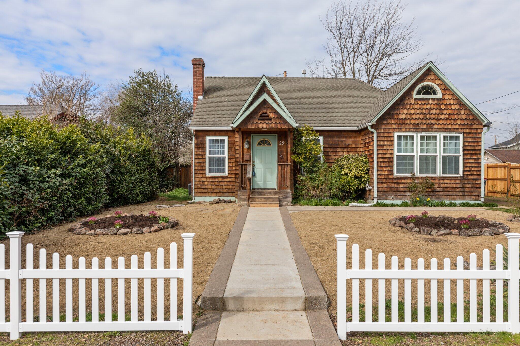 Creston Heights Addition - Residential