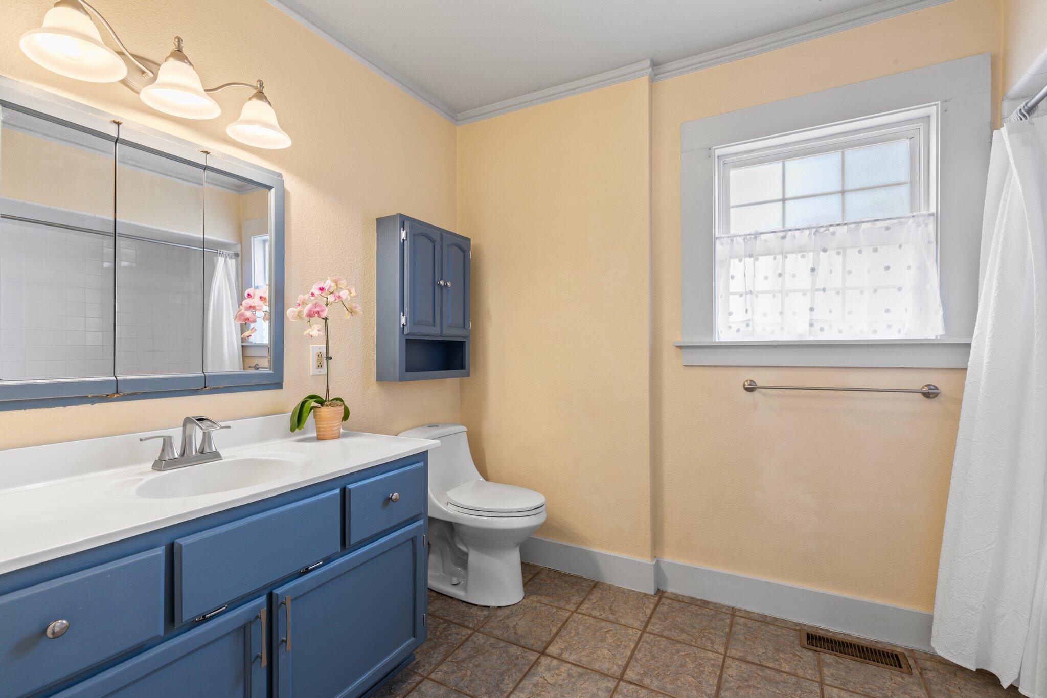 Creston Heights Addition - Residential