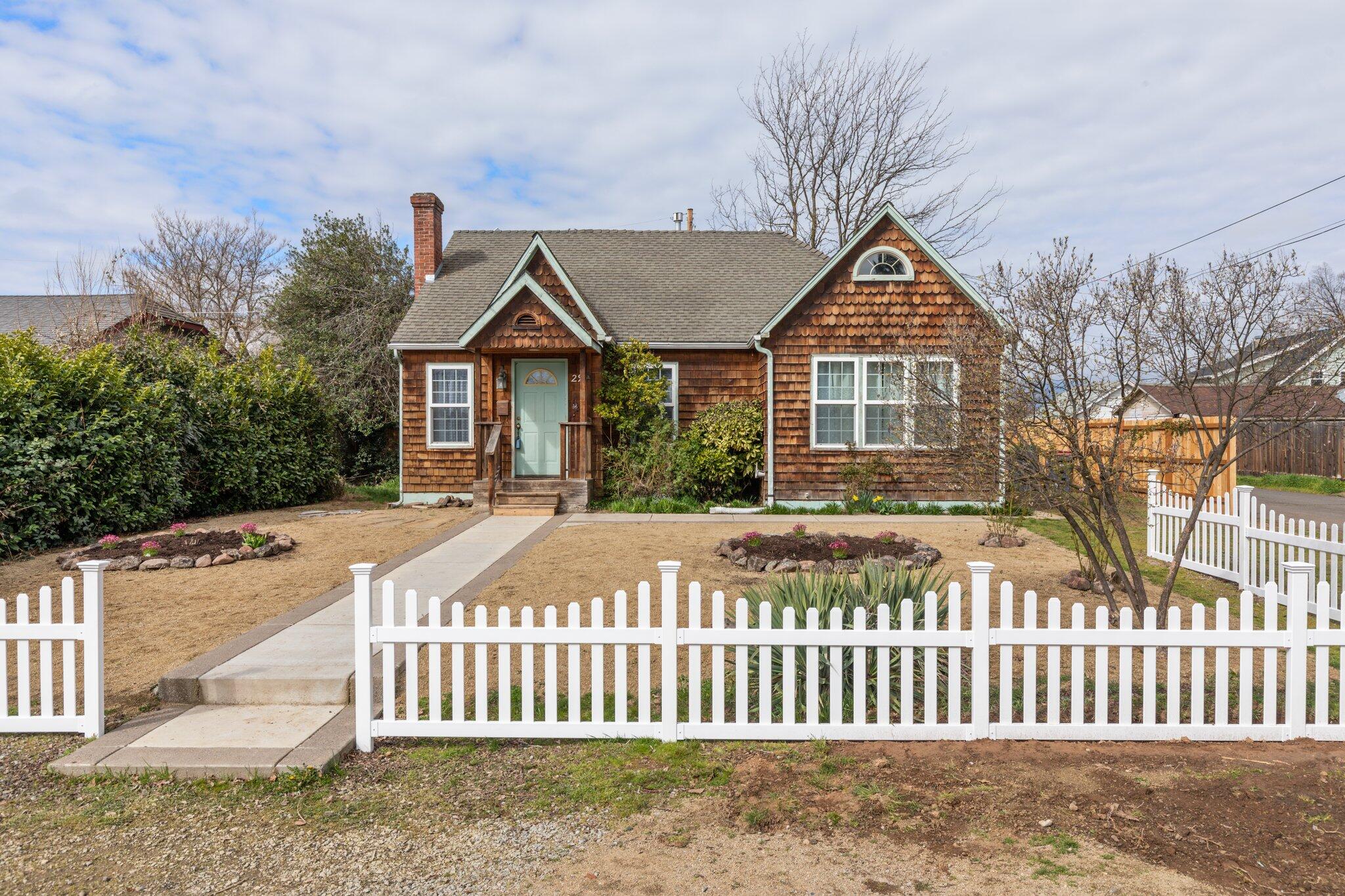 Creston Heights Addition - Residential
