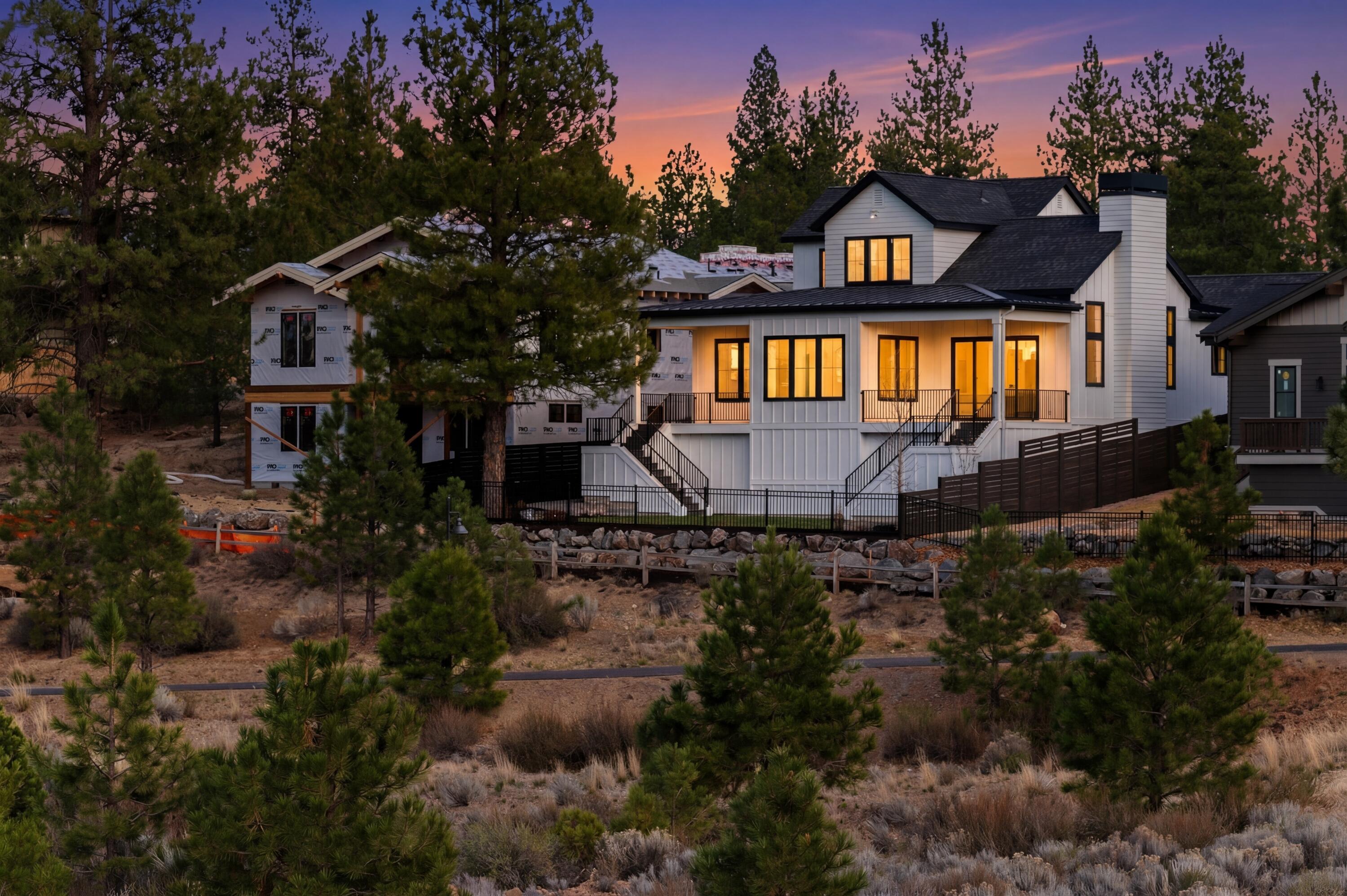 3444 NW Sullivan Avenue