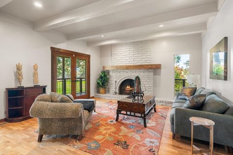 Tiny photo for 157 Littrell Drive, Medford, OR 97504 (MLS # 220220032)