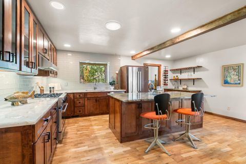 Tiny photo for 157 Littrell Drive, Medford, OR 97504 (MLS # 220220032)