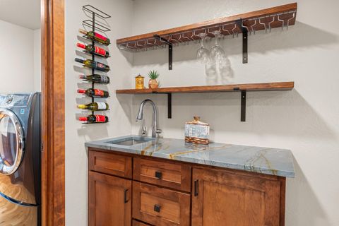Tiny photo for 157 Littrell Drive, Medford, OR 97504 (MLS # 220220032)