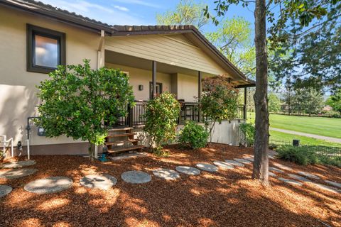 Tiny photo for 157 Littrell Drive, Medford, OR 97504 (MLS # 220220032)