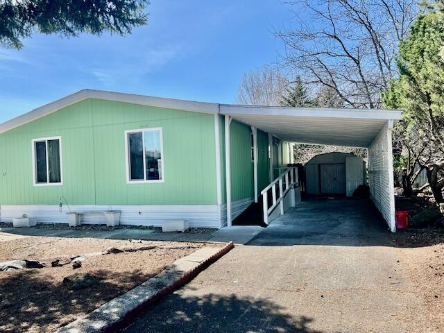 Summers Lane Homes - Residential