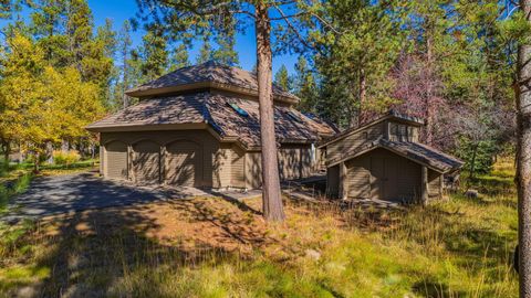 Tiny photo for 17685 Warbler West Lane #6, Sunriver, OR 97707 (MLS # 220217662)