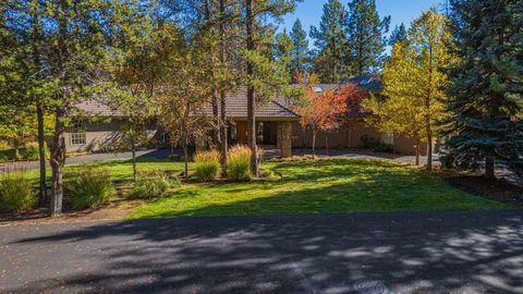 Tiny photo for 17685 Warbler West Lane #6, Sunriver, OR 97707 (MLS # 220217662)