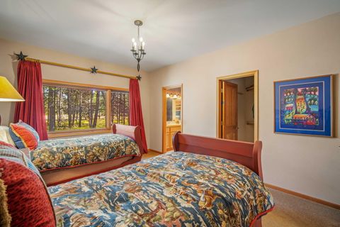 Tiny photo for 17685 Warbler West Lane #6, Sunriver, OR 97707 (MLS # 220217662)