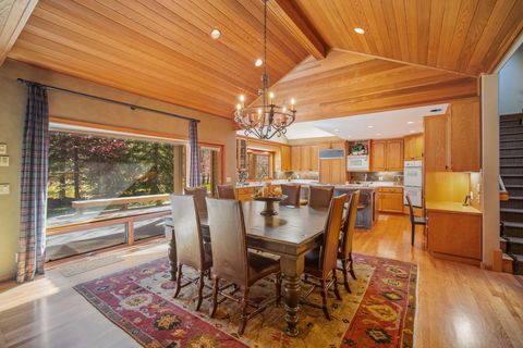 Tiny photo for 17685 Warbler West Lane #6, Sunriver, OR 97707 (MLS # 220217662)