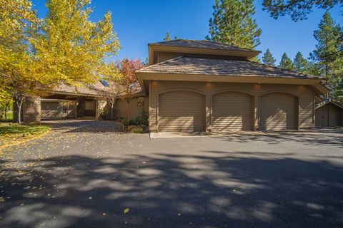 Tiny photo for 17685 Warbler West Lane #6, Sunriver, OR 97707 (MLS # 220217662)