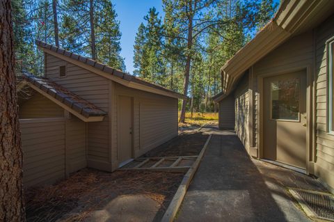 Tiny photo for 17685 Warbler West Lane #6, Sunriver, OR 97707 (MLS # 220217662)