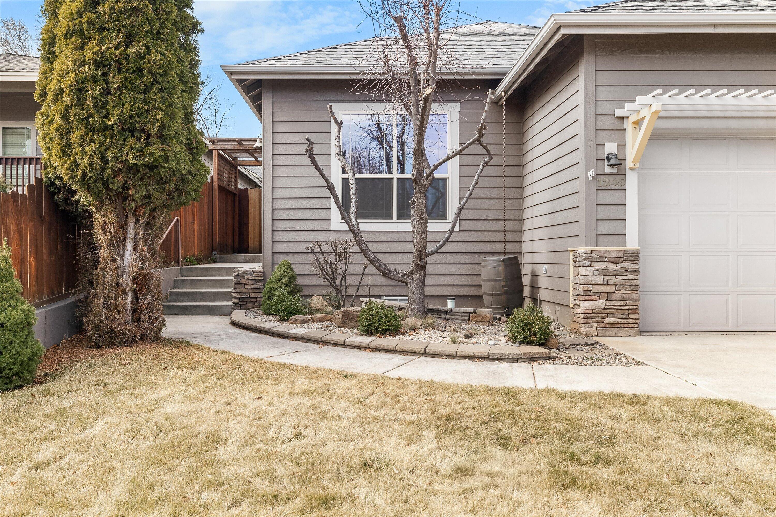 1245 SW Tanner Court