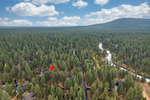 Tiny photo for 53591 Brookie Way, La Pine, OR 97739 (MLS # 220214451)