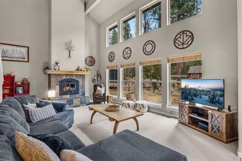 Tiny photo for 53591 Brookie Way, La Pine, OR 97739 (MLS # 220214451)