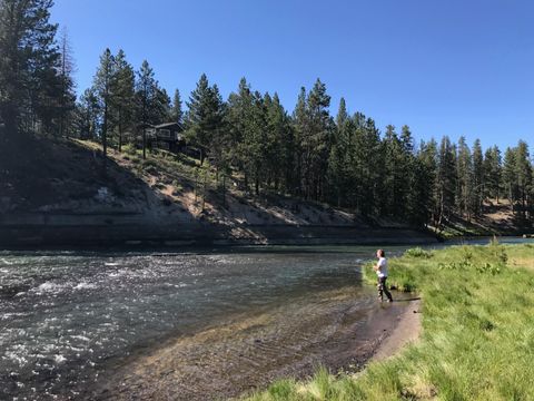 Tiny photo for 53591 Brookie Way, La Pine, OR 97739 (MLS # 220214451)