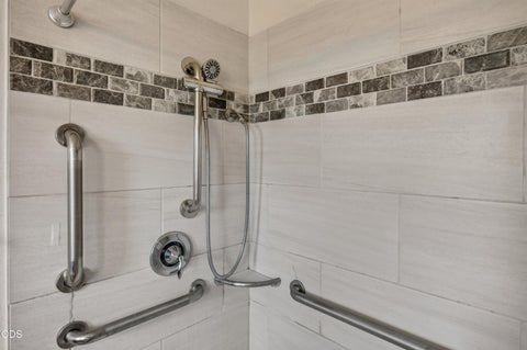 Tiny photo for 61145 Ladera Road, Bend, OR 97702 (MLS # 220224641)